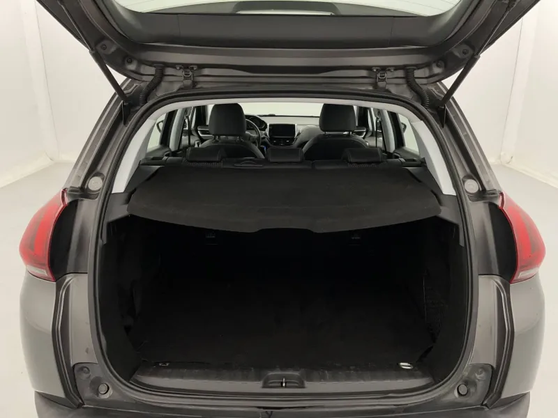 Image secondaire du véhicule 14