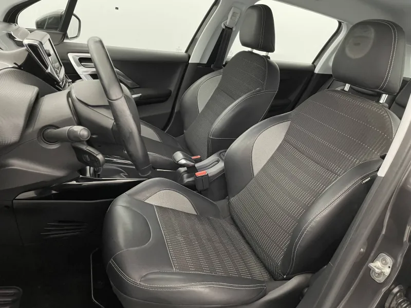 Image secondaire du véhicule 15