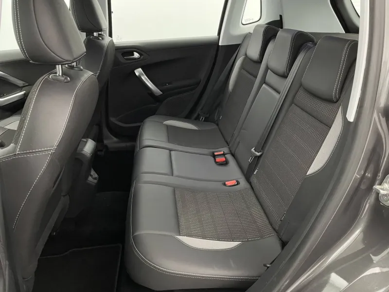 Image secondaire du véhicule 16