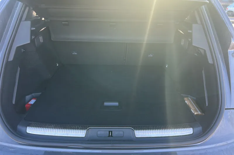 Image secondaire du véhicule 10