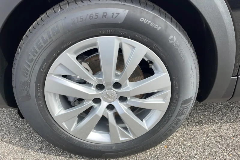 Image secondaire du véhicule 15