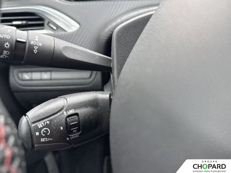 Image secondaire du véhicule 23