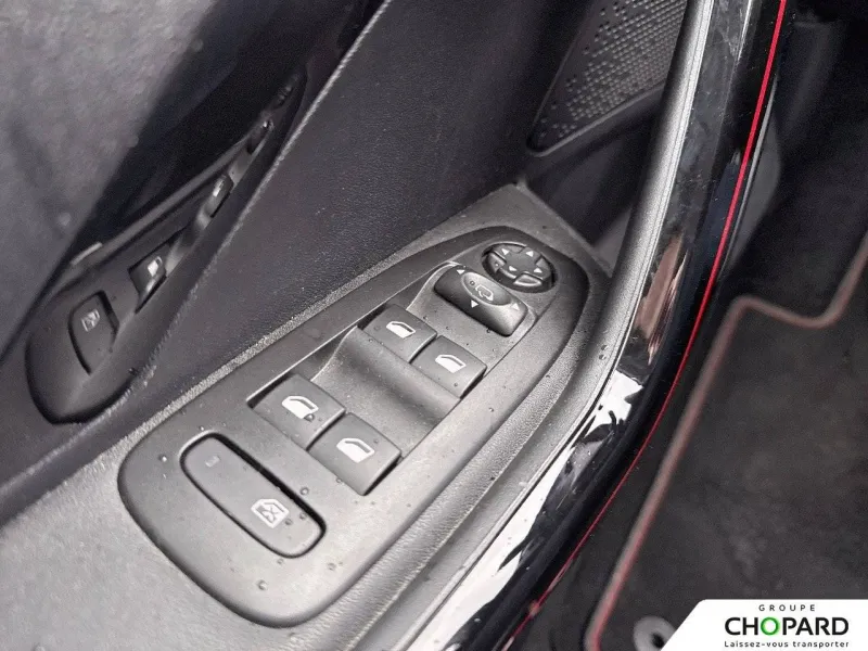 Image secondaire du véhicule 25