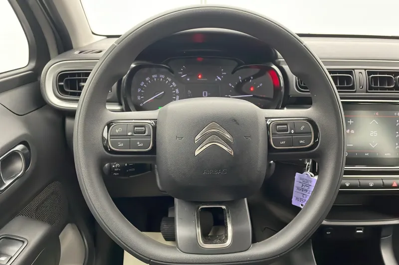 Image secondaire du véhicule 12