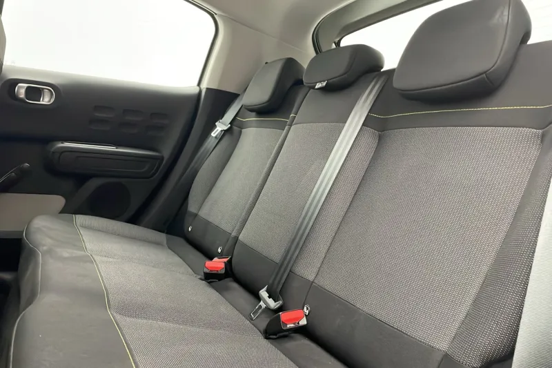 Image secondaire du véhicule 15