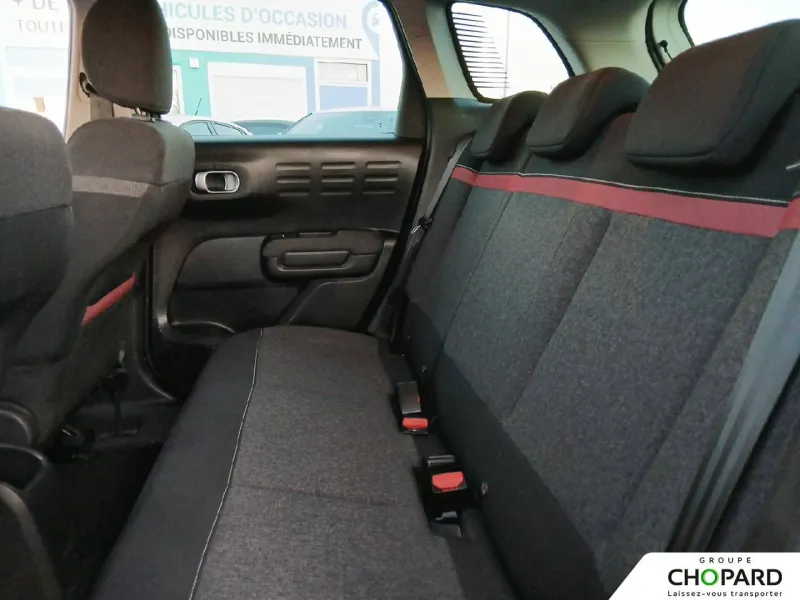 Image secondaire du véhicule 12