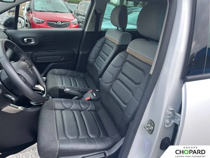 Image secondaire du véhicule 11