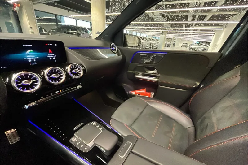 Image secondaire du véhicule 62