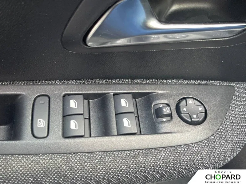 Image secondaire du véhicule 25