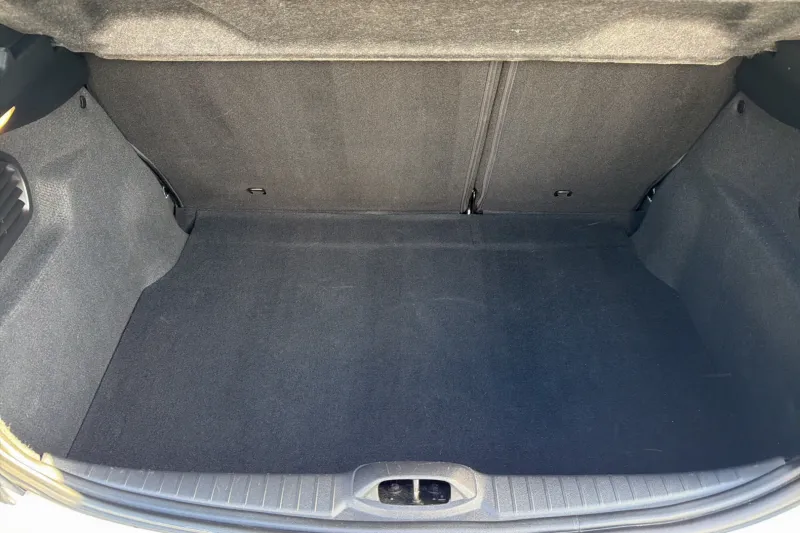 Image secondaire du véhicule 10