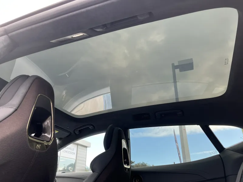 Image secondaire du véhicule 14