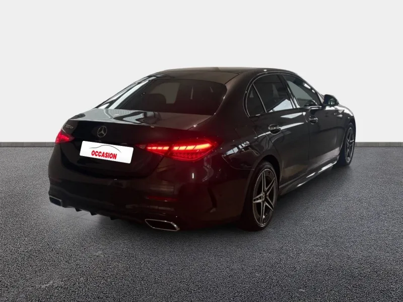 Image secondaire du véhicule 4