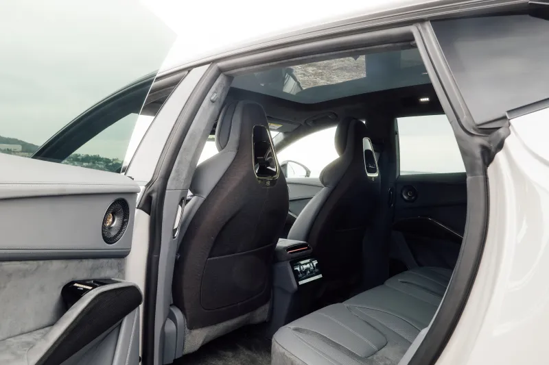 Image secondaire du véhicule 10