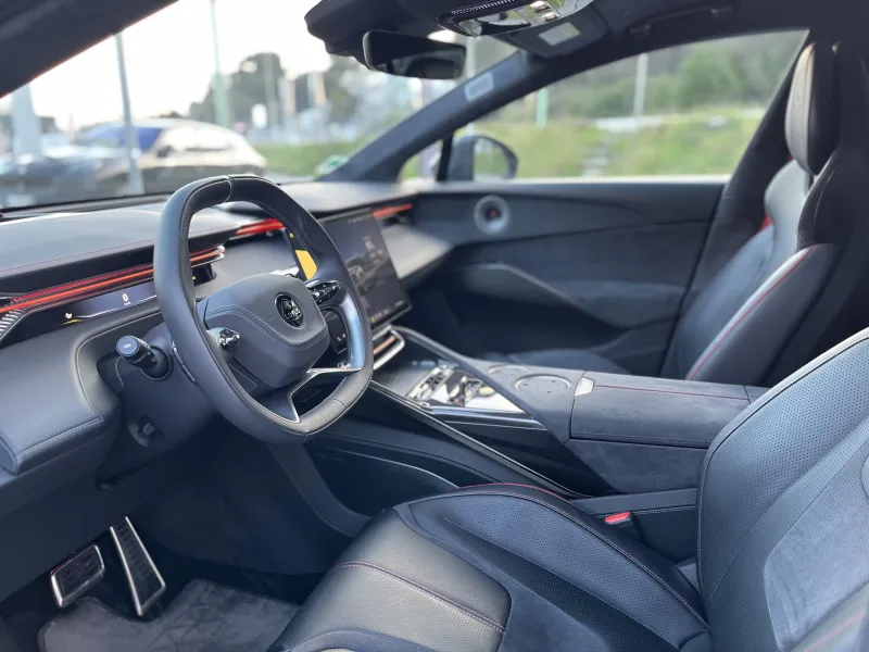 Image secondaire du véhicule 8