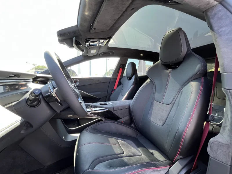 Image secondaire du véhicule 11