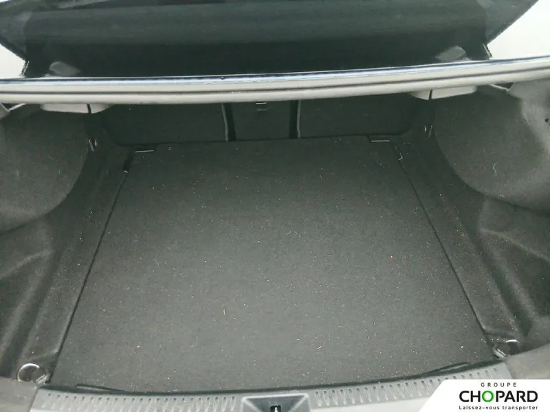 Image secondaire du véhicule 9