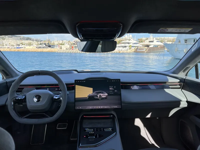 Image secondaire du véhicule 14