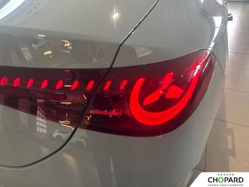 Image secondaire du véhicule 10