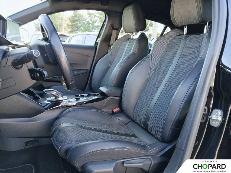 Image secondaire du véhicule 22