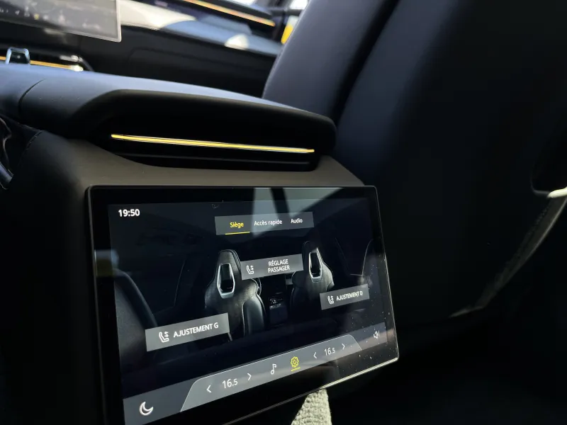 Image secondaire du véhicule 24