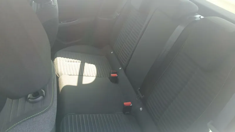 Image secondaire du véhicule 12