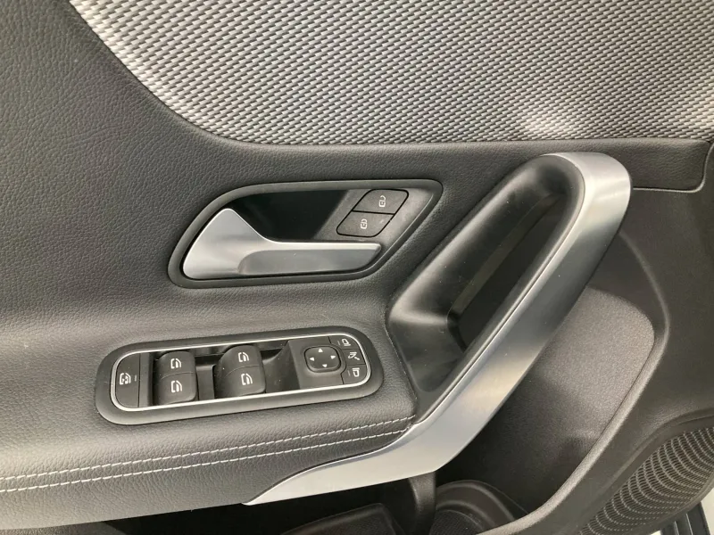 Image secondaire du véhicule 17