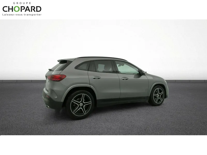 Image secondaire du véhicule 10