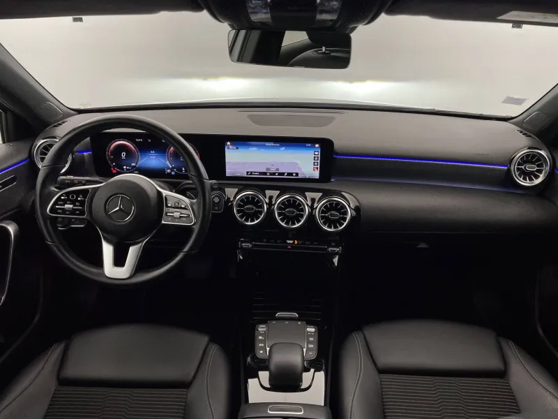 Image secondaire du véhicule 32