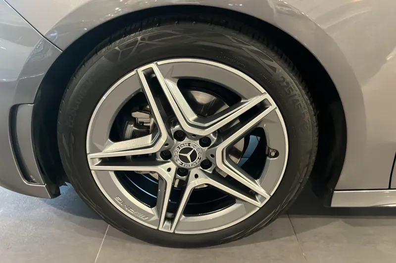 Image secondaire du véhicule 13