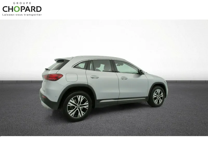 Image secondaire du véhicule 10