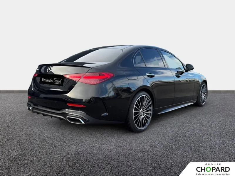 Image secondaire du véhicule 4