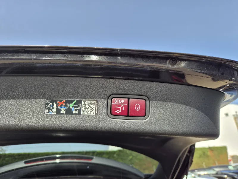 Image secondaire du véhicule 10