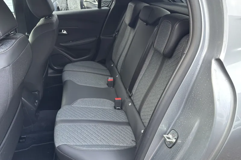 Image secondaire du véhicule 12