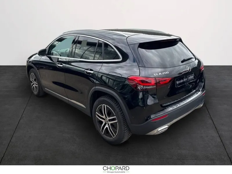 Image secondaire du véhicule 4