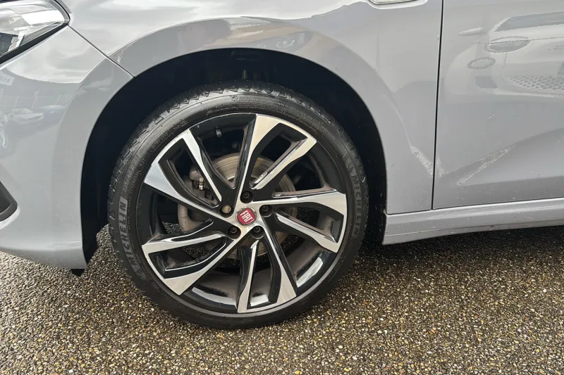 Image secondaire du véhicule 13