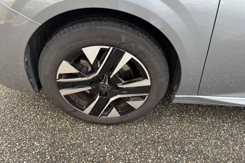 Image secondaire du véhicule 14