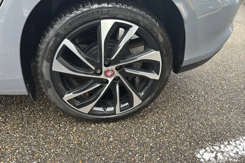 Image secondaire du véhicule 14