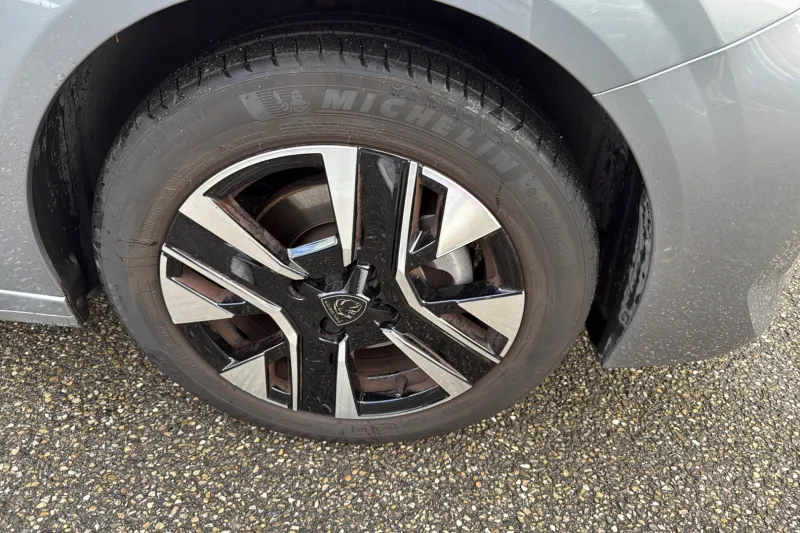 Image secondaire du véhicule 15