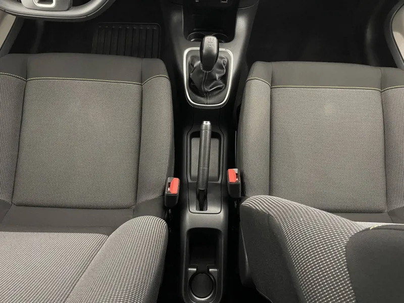 Image secondaire du véhicule 32