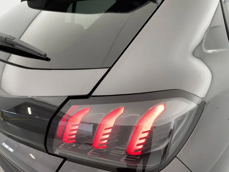 Image secondaire du véhicule 25