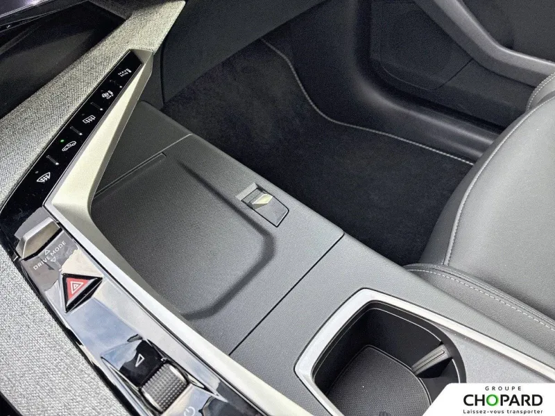 Image secondaire du véhicule 24