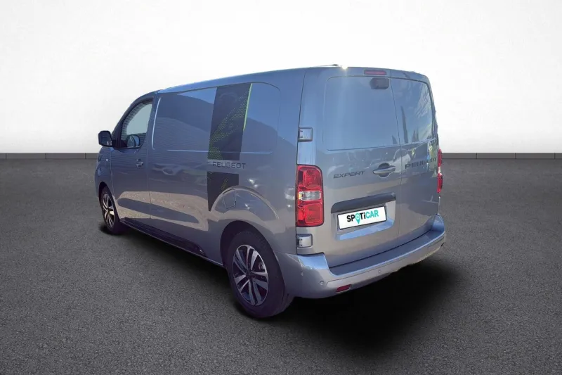 Image secondaire du véhicule 4