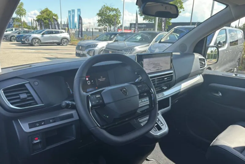 Image secondaire du véhicule 12