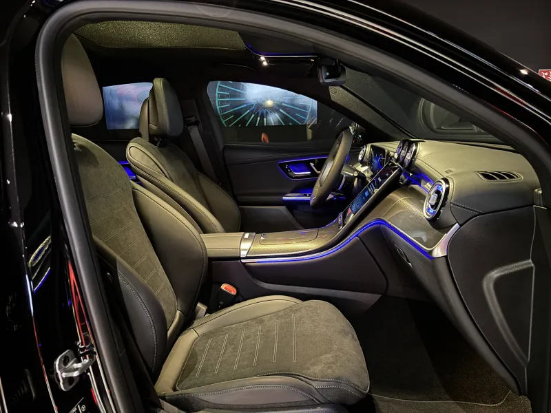 Image secondaire du véhicule 4