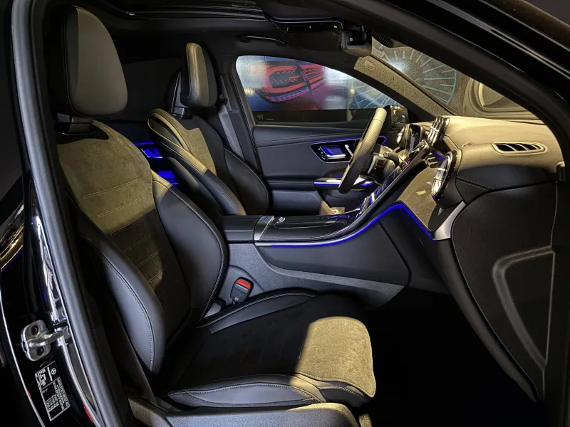 Image secondaire du véhicule 4