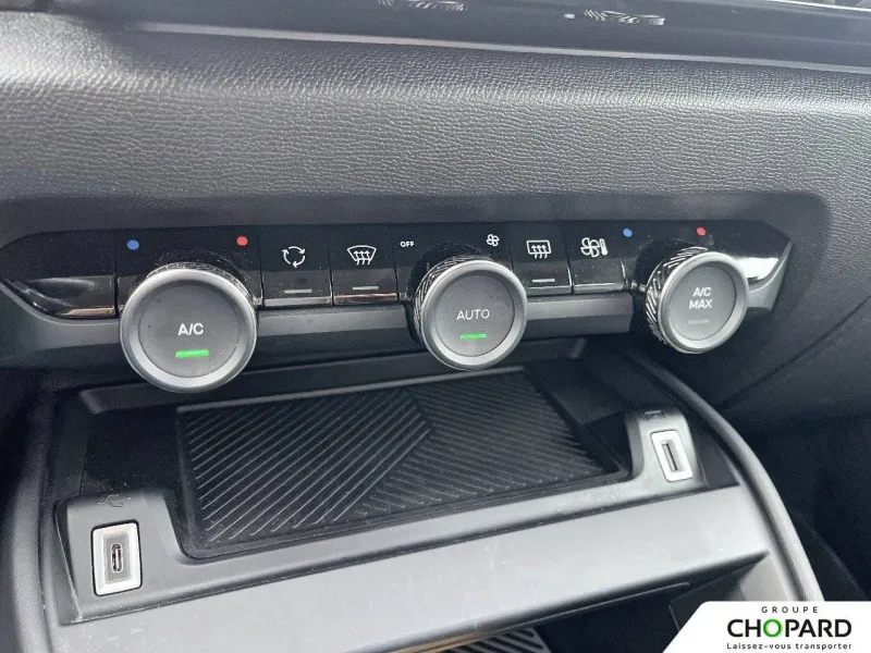 Image secondaire du véhicule 15