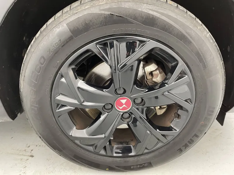 Image secondaire du véhicule 19