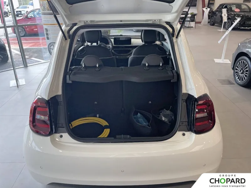 Image secondaire du véhicule 9