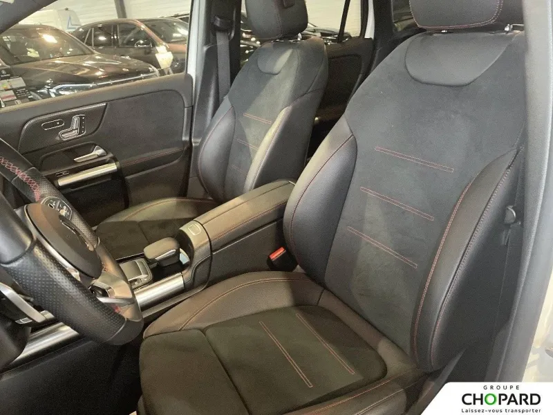 Image secondaire du véhicule 12