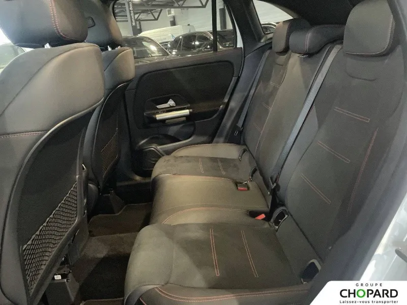 Image secondaire du véhicule 19